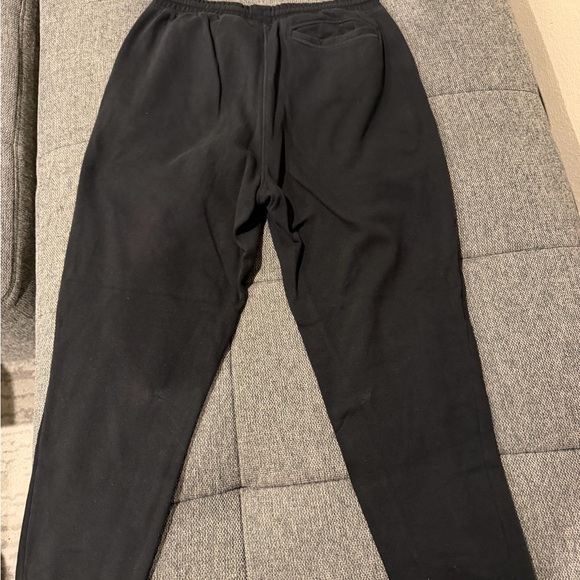 The North Face Men's Black Sweatpants with Red Logo - Picture 4 of 5
